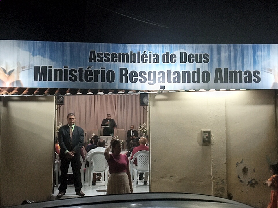 Assembleia de Deus resgatando alma